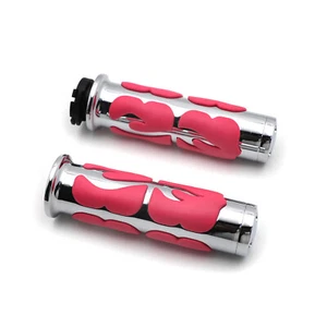 Pink Chrome Flame 1" 25mm Hand Grips For Suzuki Intruder LC 1500 / Boulevard C90 - Picture 1 of 7