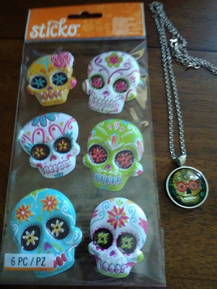 Combo de collar cara calavera azúcar tono plata Foto 1 de 1