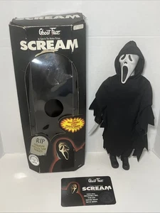 Vintage Spencer Gift SCREAM GHOST FACE FIGURE RIP HORROR DA COLLEZIONE 1997 NON FUNZIONANTE - Foto 1 di 23