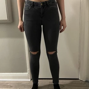 Topshop Washed Black Ripped Knee Skinny Denim Jeans Size 6 RRP £32 - Picture 1 of 8