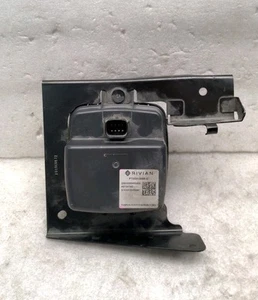 22-24 Rivian R1T R1S Vehicle Approaching Speaker Horn w/Bracket PT00013088-G OEM - Picture 1 of 7