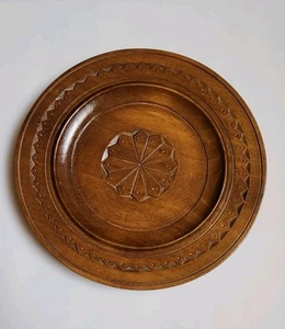 Vintage ukrainisch russisch dekorativ geschnitzter Holz Wandteller Dekor 7" - Bild 1 von 4