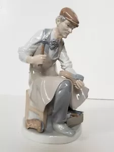 Vintage Llardo Schuster/Schuhmacher Figur. Top Zustand - Bild 1 von 3