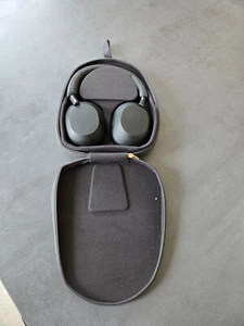 sony wh-1000xm5 zwart zeer goede staat , inc alle toebehoren en beschermhoes - Photo 1/6