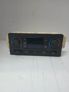03-06 CHEVY GMC Silverado Sierra Yukon Tahoe Heat AC Digital Climate Control - Picture 1 of 4