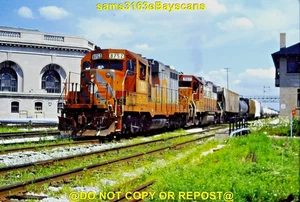 ORIGINAL SLIDE ILLINOIS CENTRAL GULF RR GP11 8752 JOLIET IL 1988 - Picture 1 of 1