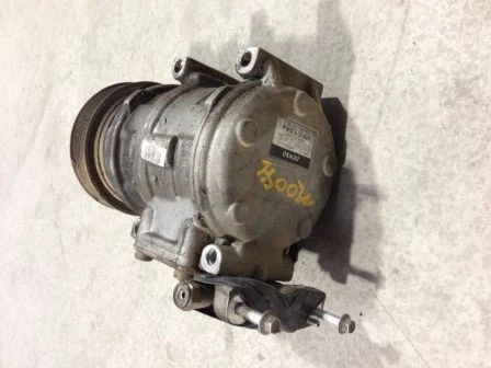 98 99 00 01 02 03 JAGUAR XJ8 AC COMPRESSOR - Image 1 of 4