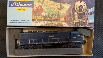 Athearn HO EMD SDP-40  Locomotive, B and O #9607, good runner - Image 1 of 4