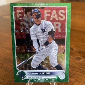 2022 Topps Serie 1 - Aaron Judge #99 Foglio Verde /499 - Foto 1 di 4