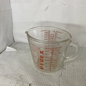 Vintage Pyrex ein Quart/4 Tassen/32 Unzen Messbecher roter Schriftzug D-Griff #532 - Bild 1 von 4