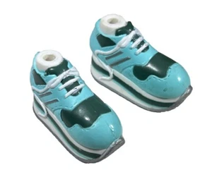 2002 Bratz Puppenkleidung Struttin Style Tennisschuhe Turnschuhe Sasha Beach Party - Bild 1 von 5