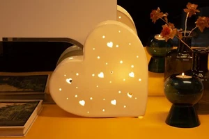 White Heart Porcelain Table Lamp - Picture 1 of 5