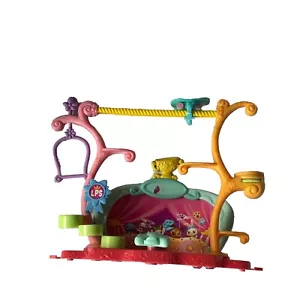 Littlest Pet Shop “TRICKS n TALENTS” SHOW STAGE Playset LPS 2006 dog cat - Picture 1 of 21