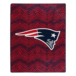 Zubaz X Northwest NFL New England Patriots Zubified Raschel Throw Blanket - Picture 1 of 2