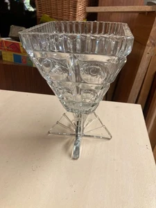Jarrón de cristal cuadrado pesado Art Deco vintage joyero con patas - Imagen 1 de 5