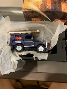 1952 Land Rover Royal Navy Rescue Truck Matchbox Collectibles 1/43 - Picture 1 of 14