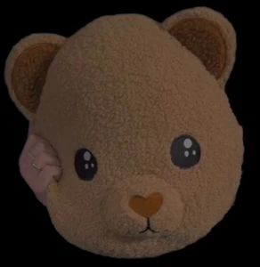 Dolls Kill exklusives Sherpa-Bärenkopfkissen hellbraun bestickt Gesicht süß neu in Verpackung - Bild 1 von 3