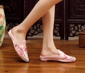 Embroidered Shoes Pointed Toe Flat Bottom Ethnic Style Spring Moccasin Slippers - Picture 1 of 16