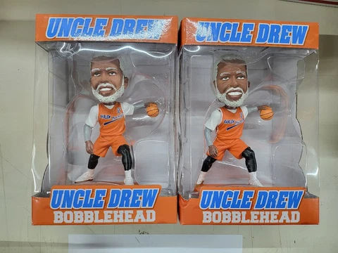 2 Pcs of UNCLE DREW Kyrie Irving Bobblehead 6" Mini Bobblehead NBA Collectible Cover