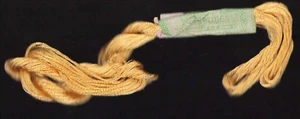 Silk Thread Floss 8.75 yard Skeins Embroidery GOLD #44 Cross Stitch Vintage - Picture 1 of 2