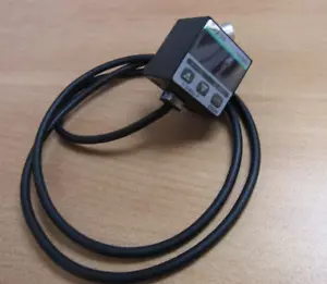 Sunx DP2-20 101.3 kPa 12-24VDC 2 NPN Out 1 Analog 1-5VDC Out - Picture 1 of 7