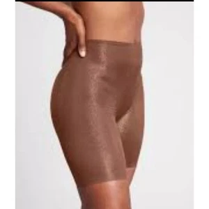 Assets by SPANX Women's Sheer Mid-Thigh Shapewear Size M - Picture 1 of 7
