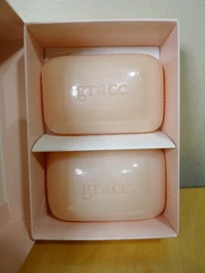 Philosophy AMAZING GRACE Luxury Bath Soap (Set of 2 5oz Bars) *Pre-Coty* - Picture 1 of 3