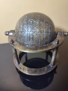 Vintage Solid Brass Desk Office Study Table Globe Etched Old World Style - 7 x 8 - Picture 1 of 10