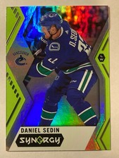 2017-18 Upper Deck Synergy Green Daniel Sedin #26