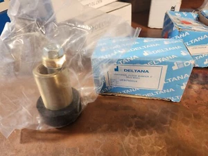 DELTANA 3" Höhe Schwerlast hohe runde Boden Stoßstange gebürstetes Messing UFB7500U4 - Bild 1 von 4