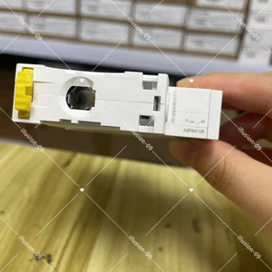 Interruttore miniatura Schneider Electric A9F84106 nuovo spedizione gratuita - Foto 1 di 6