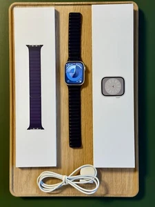 Apple Watch Series 8 (GPS, 45mm) - Silver Aluminium Case / Ink Leather Link S/M - Picture 1 of 5