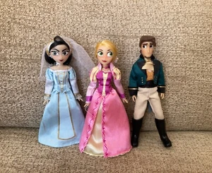 Disney Store Tangled The Series Mini Doll Set Rapunzel Flynn Cassandra - Picture 1 of 10
