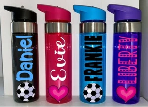 Kinder personalisierte schwarze rosa blaue Wasserflasche Zurück zur Schule Geschenk Fußball - Bild 1 von 12