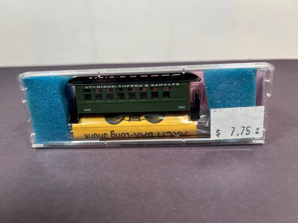 Roundhouse N Scale Train 8505 Overton Coach ATCHISON TOPEKA & SANTA FE 2348 - Image 1 of 4