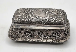 Antique Wilcox Ornate Silver Plated Box 4 X 1 1/2 X 2 5/16" Monogrammed - Picture 1 of 8
