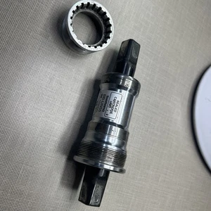 Shimano Bicycle Component BB-UN55 68 Bc 1.37x24 123mm - Picture 1 of 8