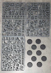 Warhammer 40k - 10 x Khorne Berzerkers - World Eaters - Chaos Space Marines - Neuf dans son emballage d'origine - Photo 1 sur 1