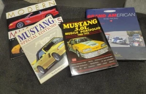 Menge 4 Bücher Saleen Mustang Saleen S7 auf dem Cover - Bild 1 von 1