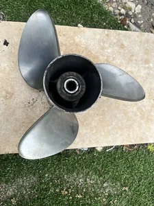 BRP Johnson Evinrude SS VIPER Prop PN 176902 14 3/4 X 21P Left - Picture 1 of 3