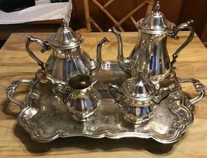 4-teiliges internationales Silber Co Silberteller Teeset mit F B Rogers Tablett - Bild 1 von 5