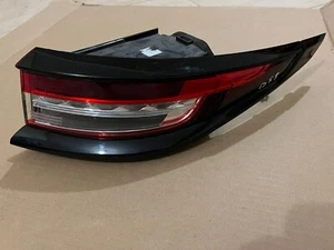 STOP POSTERIORE DX DS 3 2021 - Imagen 1 de 4