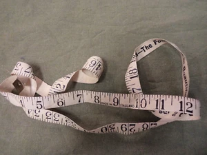 #D331.  60 INCH LADY'S TAPE MEASURE WITH CORSET ADVERTISING - Bild 1 von 4