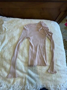 GUESS Pink ruffle long sleeve one cold shoulder blouse size extra small - Picture 1 of 8
