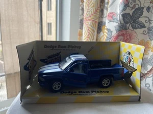 Maisto 1996 Indianapolis 500 Camion Ufficiale Dodge Ram Pickup 1:26 Nuovo con scatola Indy 31916 - Foto 1 di 8