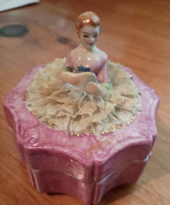 Pink Victorian style trinket box Occupied Japan hand painted - Picture 1 of 4