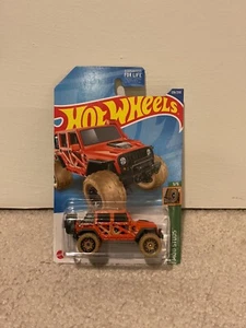 2022 Hot Wheels '17 Jeep Wrangler Treasure Hunt #126/250 Mud Studs 3/5 Unopened - Picture 1 of 2