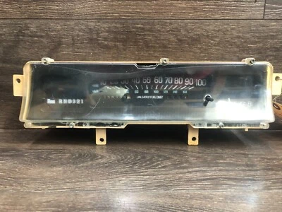 Cuadro de instrumentos velocímetro analógico Buick LeSabre, Park Avenue, 1995 Foto 1 de 4