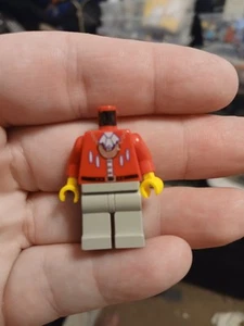 Lego Armada red Captain Torso And Legs pirate - Picture 1 of 2