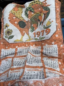 Vintage 1979 Rooster Orange Calendar Wall Hanger Kitchen Tea Towel - Picture 1 of 8